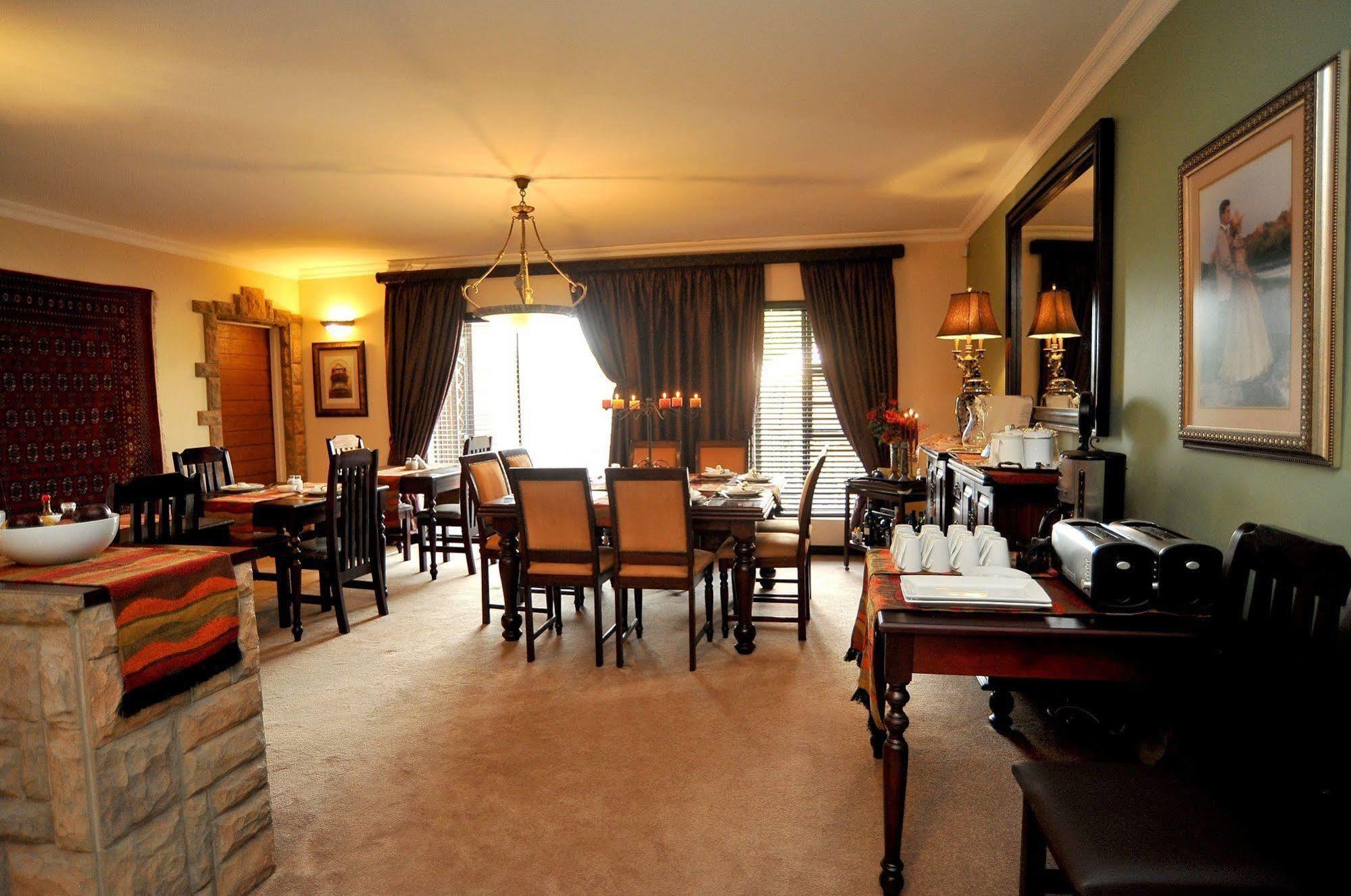 Sunset Manor Guest House Почефструм Экстерьер фото